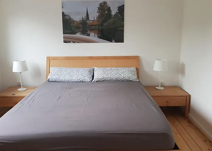 Helle Dhh Mit Ueberdachter Terrasse * Oldenburg