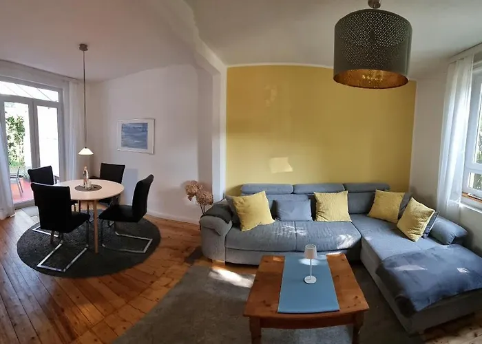 Helle Dhh Mit Ueberdachter Terrasse Oldenburg